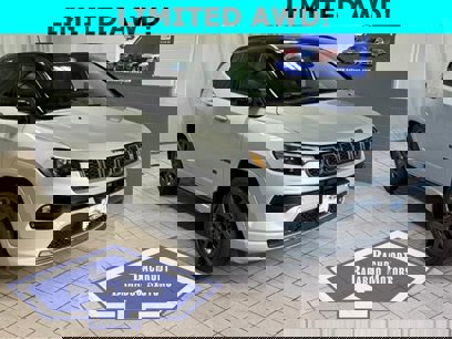 New 2025 Jeep Compass Limited w/ High Altitude Package