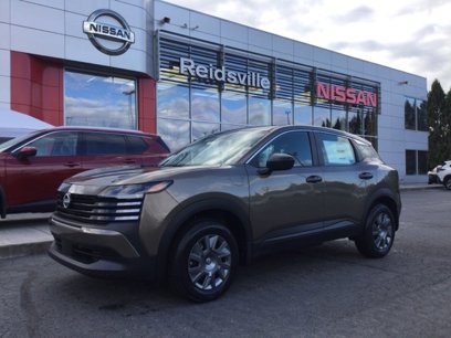 New 2025 Nissan Kicks S