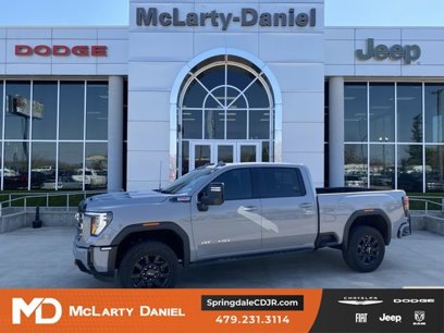 Used 2025 GMC Sierra 2500 AT4 w/ AT4 Premium Plus Package
