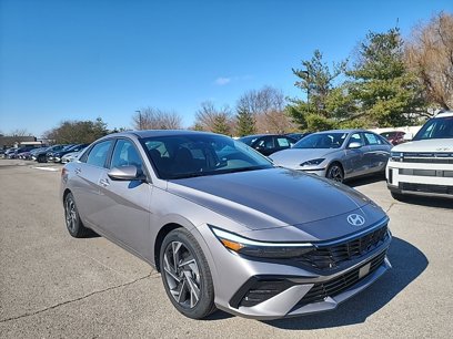 New 2025 Hyundai Elantra SEL