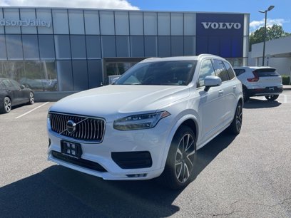 Certified 2022 Volvo XC90 T6 Momentum w/ Climate Package