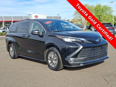 Certified 2023 Toyota Sienna XLE