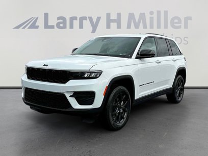 New 2025 Jeep Grand Cherokee Laredo