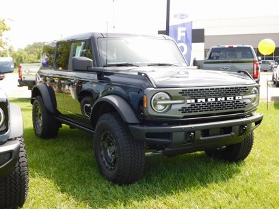 New 2025 Ford Bronco Badlands w/ Sasquatch Package