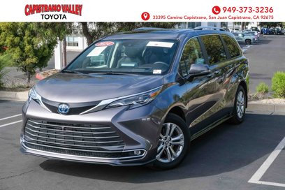 Certified 2024 Toyota Sienna Platinum