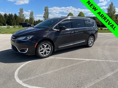 Used 2017 Chrysler Pacifica Touring-L Plus w/ Advanced Safetytec Group