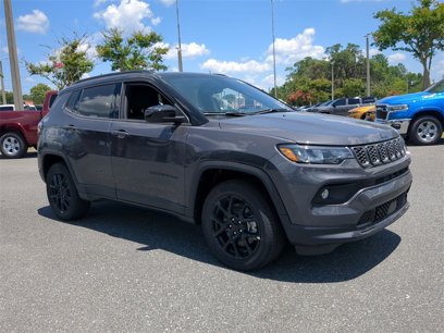 New 2024 Jeep Compass Latitude w/ Sun and Sound Group