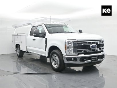 New 2025 Ford F350 XL w/ XL Chrome Package