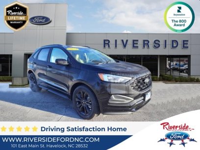 New 2024 Ford Edge SE w/ Black Appearance Package