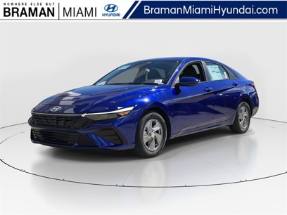 New 2025 Hyundai Elantra SE