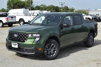 New 2025 Ford Maverick XLT w/ Equipment Group 302A