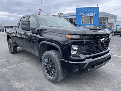 New 2025 Chevrolet Silverado 2500 Custom w/ Custom Value Package