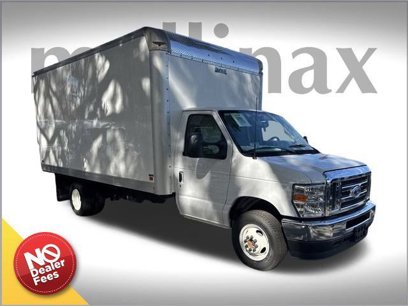 New 2025 Ford E-450 and Econoline 450 Super Duty w/ Power Equipment Group