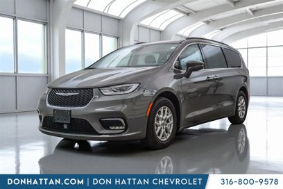 Used 2022 Chrysler Pacifica Touring-L