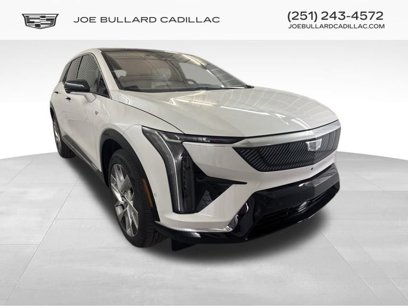 New 2025 Cadillac Optiq Luxury 1 w/ LPO, Floor Liner Package