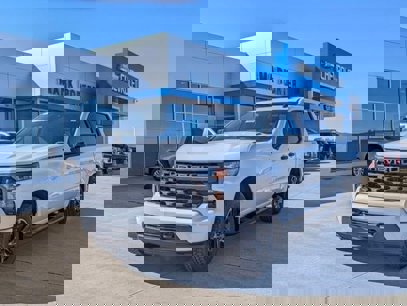 New 2025 Chevrolet Silverado 1500 Custom w/ Turbomax Blackout Package