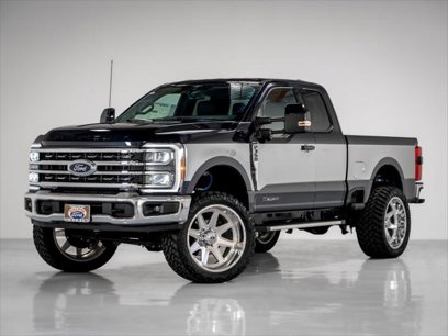 New 2023 Ford F350 Lariat w/ FX4 Off-Road Package