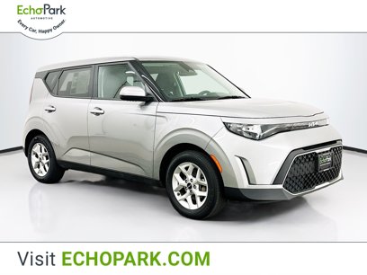 Used 2023 Kia Soul LX w/ Option Group 015
