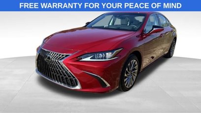 Used 2024 Lexus ES 300h w/ Luxury Package