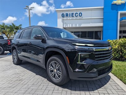 New 2025 Chevrolet Traverse LT