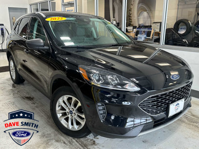 Used 2022 Ford Escape SE w/ Cold Weather Package