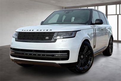 New 2025 Land Rover Range Rover SE