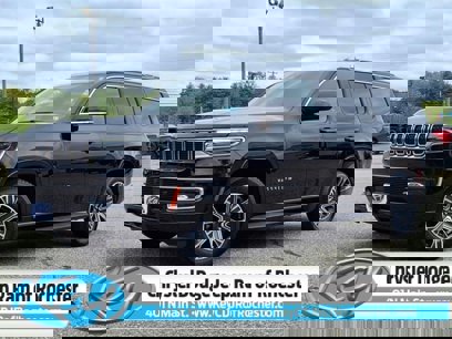 Used 2024 Jeep Wagoneer 4WD w/ Premium Group I