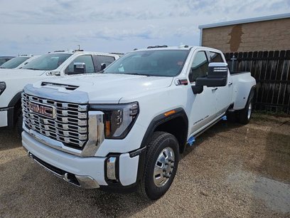 New 2025 GMC Sierra 3500 Denali w/ Denali Reserve Package