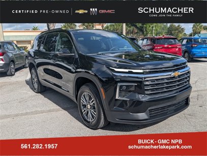 Certified 2025 Chevrolet Traverse LT w/ Driver Confidence Package