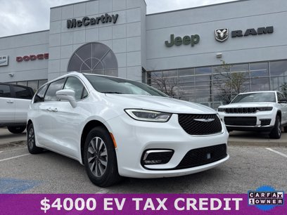 Used 2021 Chrysler Pacifica Touring-L