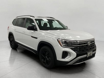 New 2025 Volkswagen Atlas Peak Edition SE