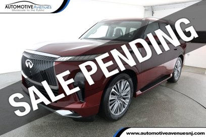 Used 2025 INFINITI QX80 Sensory