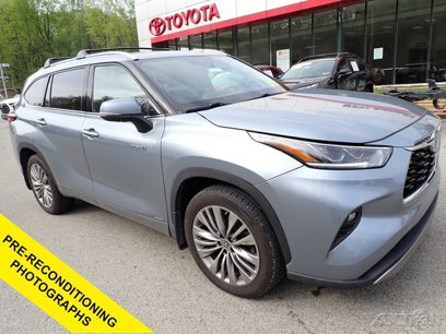 Used 2021 Toyota Highlander Platinum