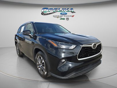Used 2023 Toyota Highlander XLE