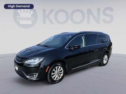 Used 2018 Chrysler Pacifica Touring-L
