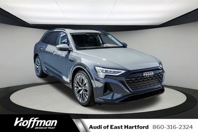 New 2024 Audi Q8 e-tron Premium Plus