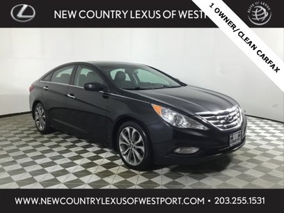 Used 2013 Hyundai Sonata SE w/ Navigation & Sunroof Pkg