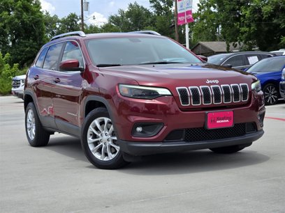 Used 2019 Jeep Cherokee Latitude w/ Popular Appearance Group