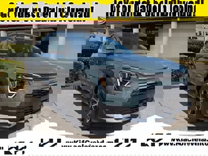 New 2025 Kia Niro EX