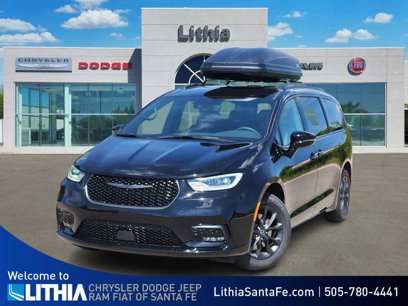 New 2025 Chrysler Pacifica Select