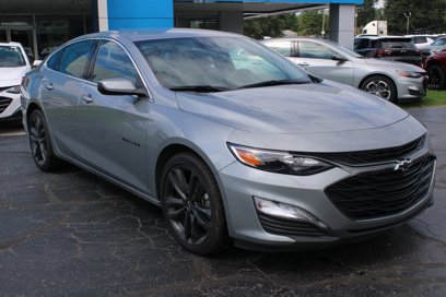 New 2025 Chevrolet Malibu LT w/ Sport Edition