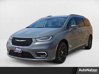 Used 2022 Chrysler Pacifica Touring-L