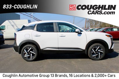 New 2025 Nissan Kicks SV w/ SV Premium Package