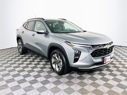 Used 2025 Chevrolet Trax LT w/ Driver Confidence Package