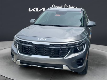 New 2025 Kia Seltos EX w/ EX Sunroof Package