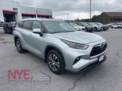 Used 2021 Toyota Highlander XLE