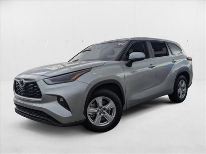 Certified 2023 Toyota Highlander LE