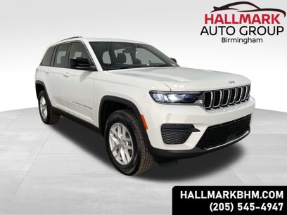 New 2025 Jeep Grand Cherokee Laredo w/ Trailer Tow Package