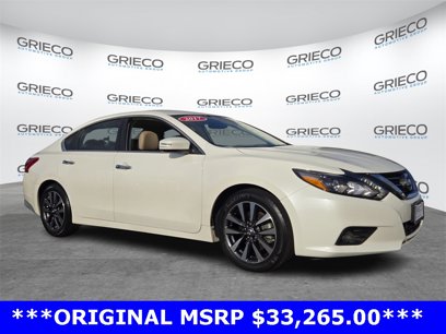 Used 2017 Nissan Altima 2.5 SL w/ 2.5 Technology Package