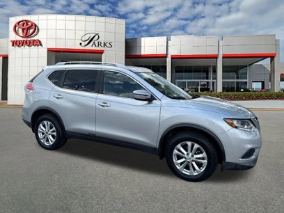 Used 2016 Nissan Rogue SV